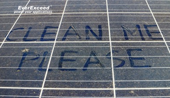Pourquoi, quand et comment nettoyer les panneaux solaires ?