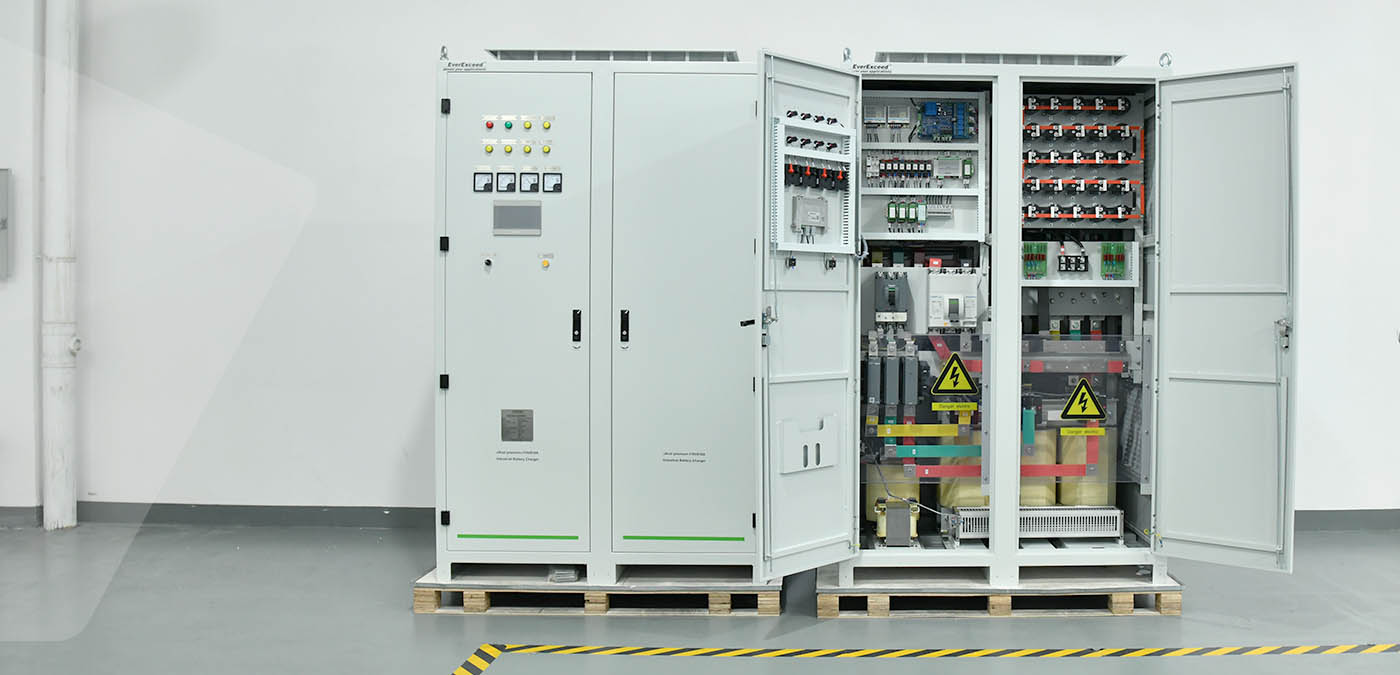 Chargeurs industriels haut de gamme uXcel 110V8181A pour projet de modernisation de sous-station