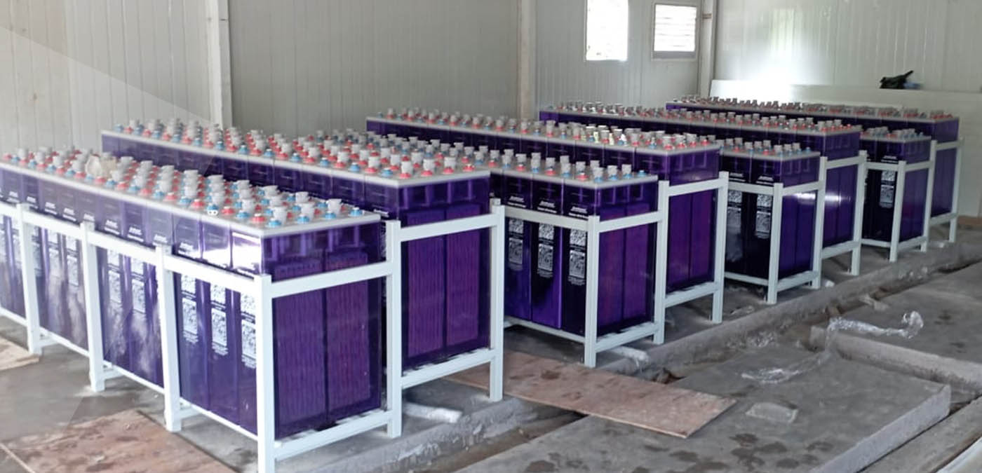 Batteries tubulaires OPzS à électrolyte liquide